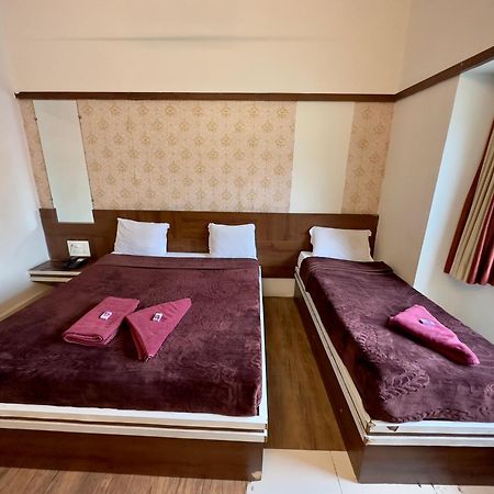 Hotel Laxmibai Palace Shirdi Εξωτερικό φωτογραφία