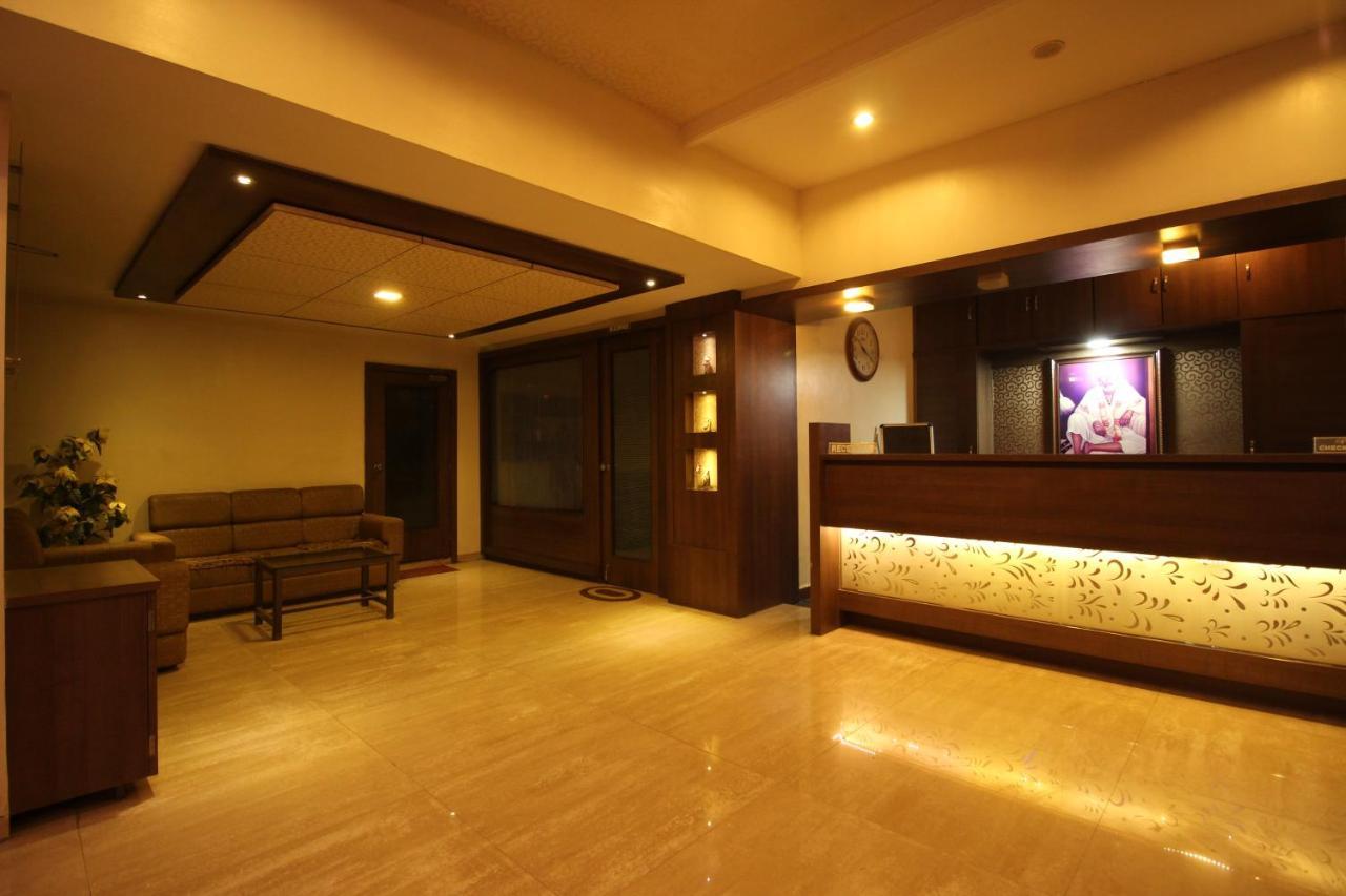 Hotel Laxmibai Palace Shirdi Εξωτερικό φωτογραφία