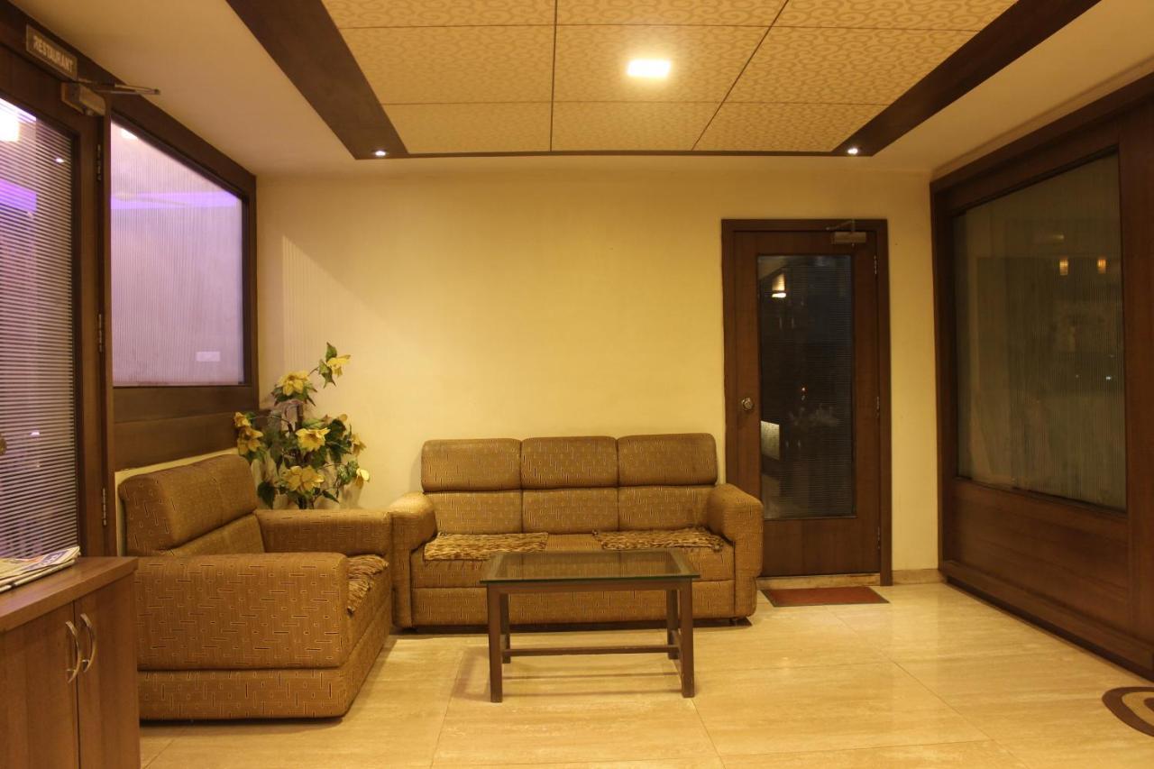 Hotel Laxmibai Palace Shirdi Εξωτερικό φωτογραφία