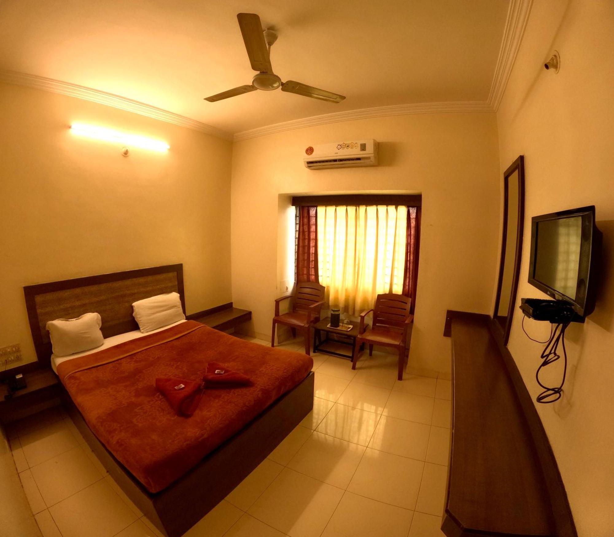 Hotel Laxmibai Palace Shirdi Εξωτερικό φωτογραφία