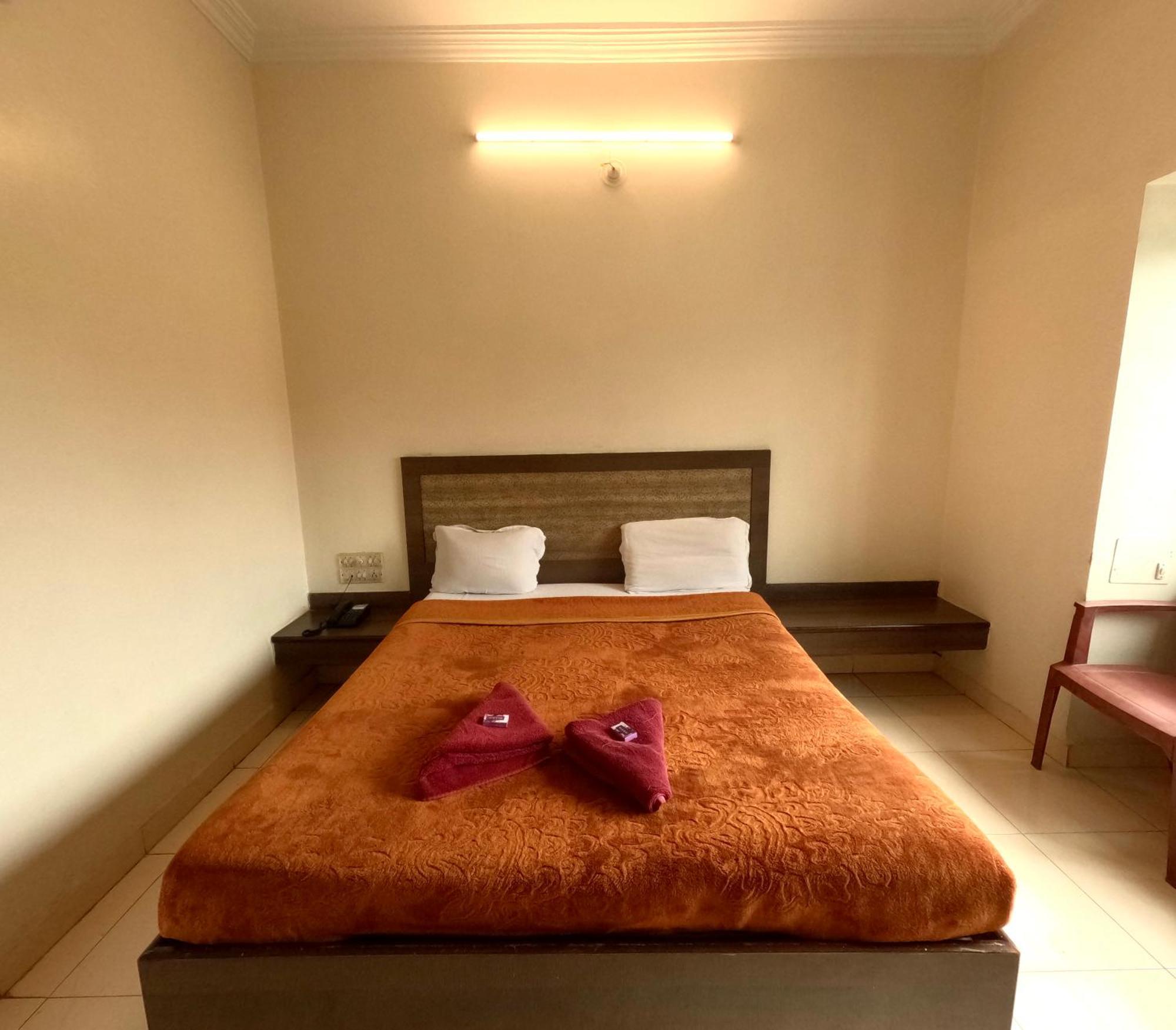 Hotel Laxmibai Palace Shirdi Εξωτερικό φωτογραφία
