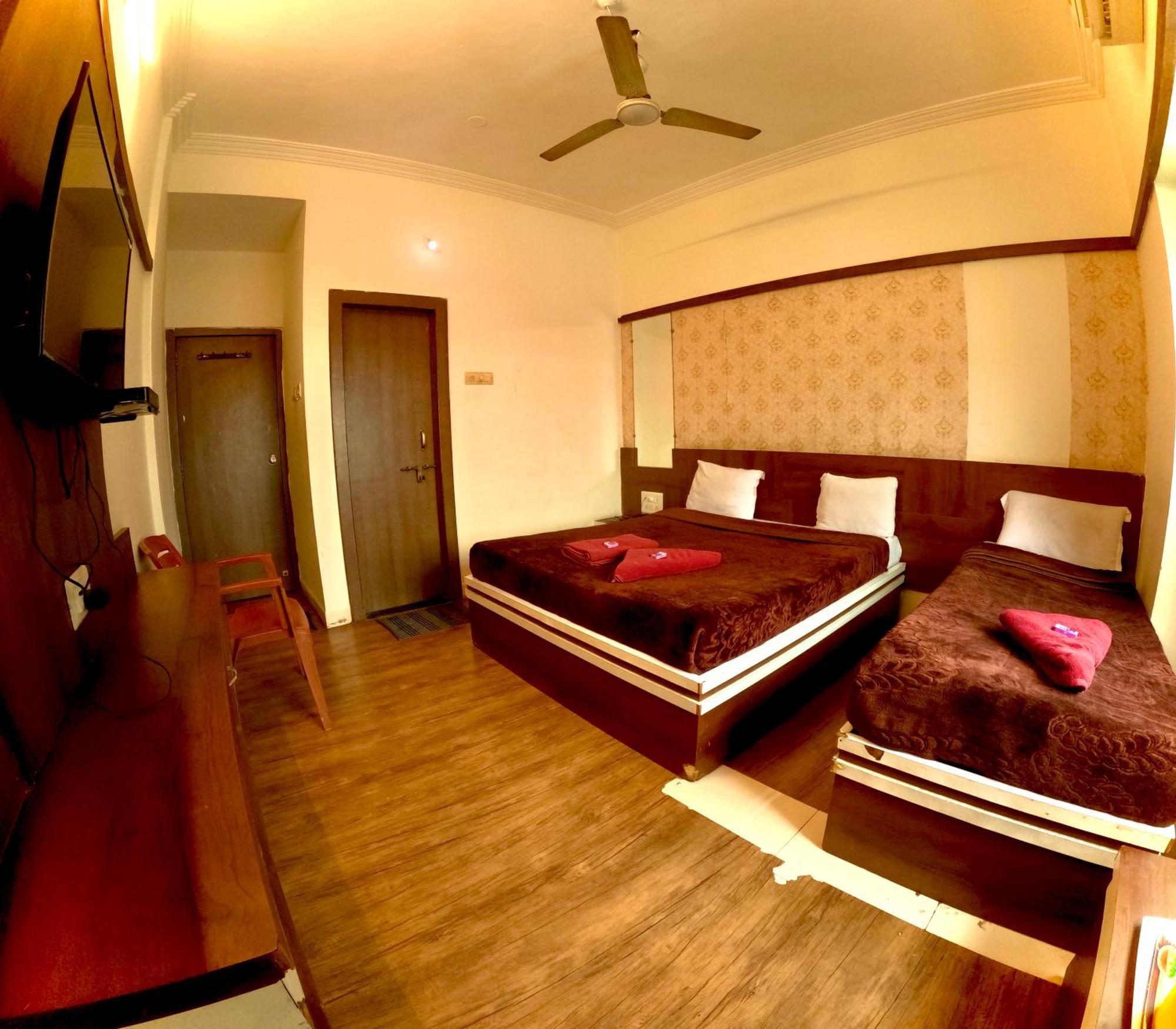 Hotel Laxmibai Palace Shirdi Εξωτερικό φωτογραφία